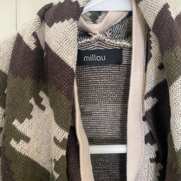 Cardigan - Picture 2 of 3